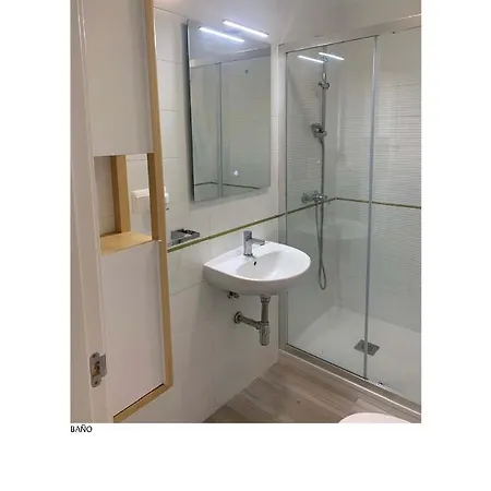 Apartment Urb Vosa. Piso Amueblado. Wifi. Aa. 3 Dormitorios. Con Plaza De Garaje *